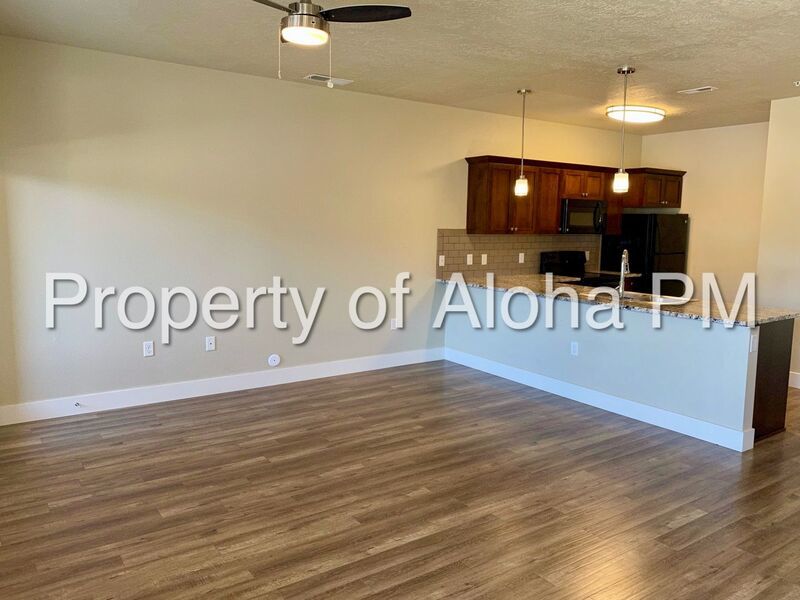 Don’t miss out on this beautifully spacious townhome in Columbia Village! property image