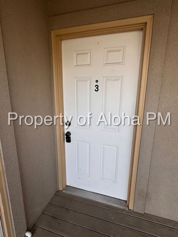 Comfy 2 Bedroom 2 Bathroom off of Pine in Meridian! property image