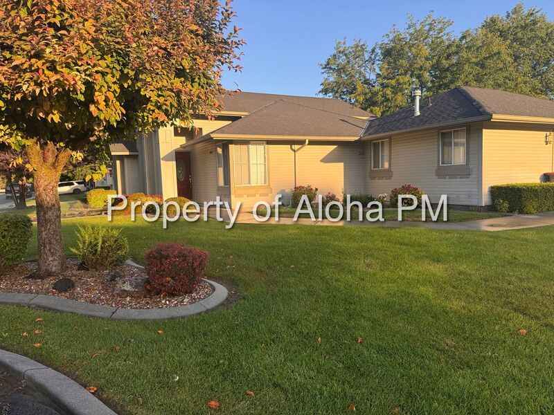 Charming 3-bedroom, 2-bathroom home located in the heart of Meridian property image
