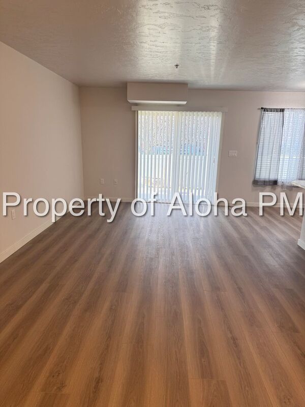 Large 3 Bedroom 2 Bathroom off of Pine in Meridian! property image