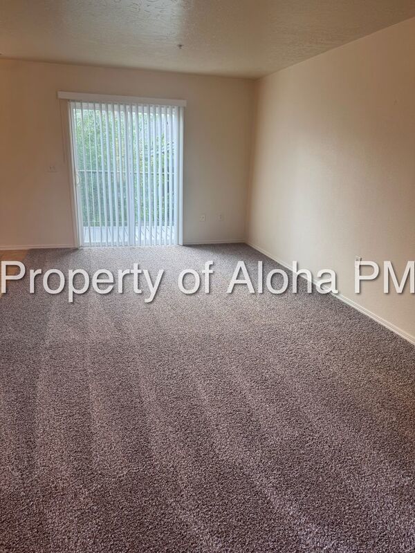 Comfy 2 Bedroom 2 Bathroom off of Pine in Meridian! property image