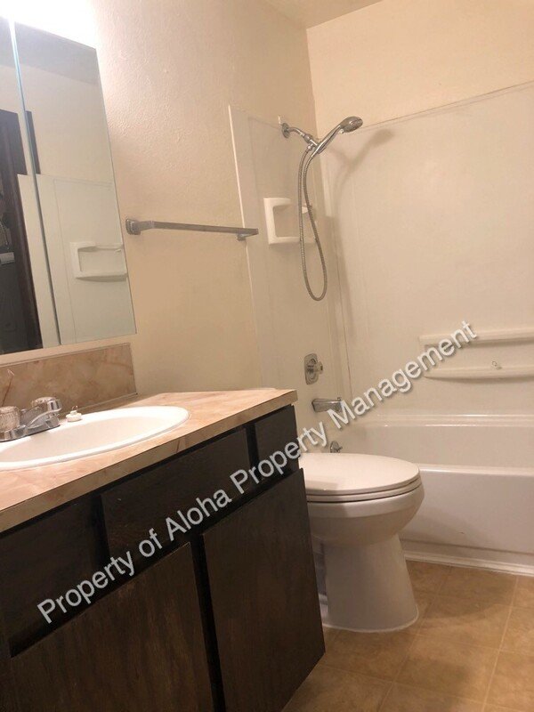 Don’t miss out on this cozy 2-bedroom, 1-bath upper unit! property image