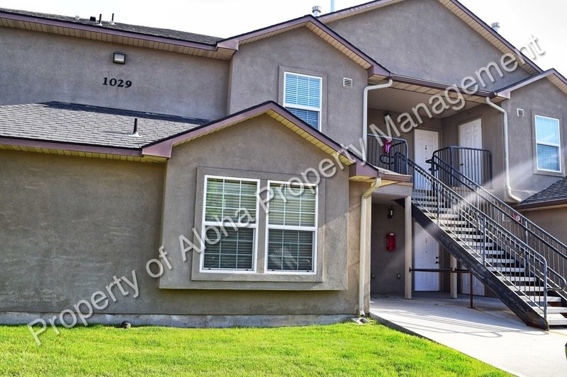 Large 3 Bedroom 2 Bathroom off of Pine & Linder in Meridian! property image