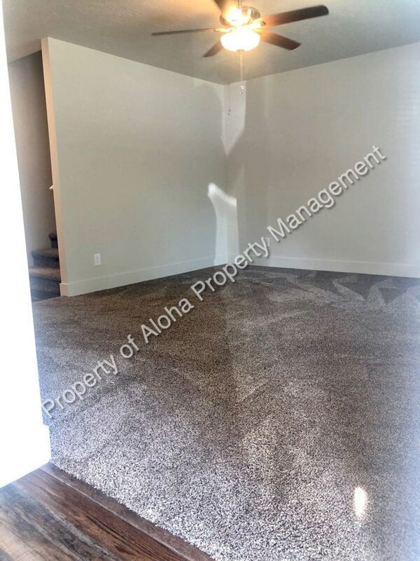 Amazing 3 Bedroom 2.5 Bath in Nampa off Amity!! property image