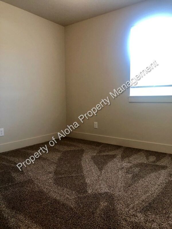 Amazing 3 Bedroom 2.5 Bath in Nampa off Amity!! property image