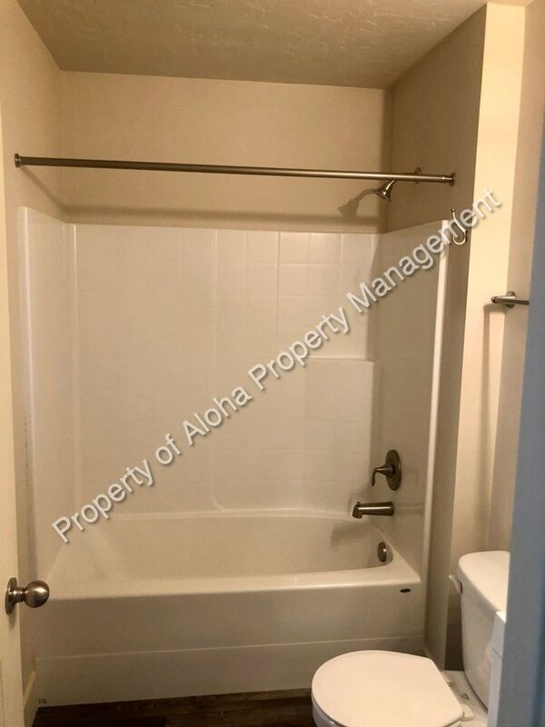 Amazing 3 Bedroom 2.5 Bath in Nampa off Amity!! property image