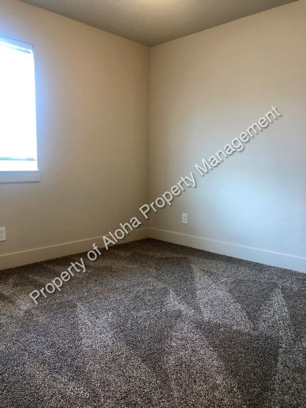 Amazing 3 Bedroom 2.5 Bath in Nampa off Amity!! property image