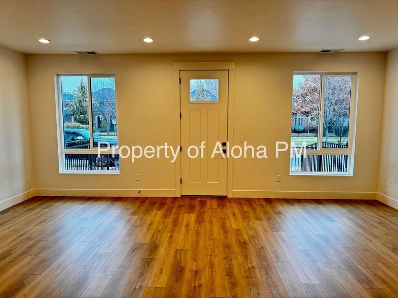 Welcome Home to Luxury Living in the Heart of Eagle! property image