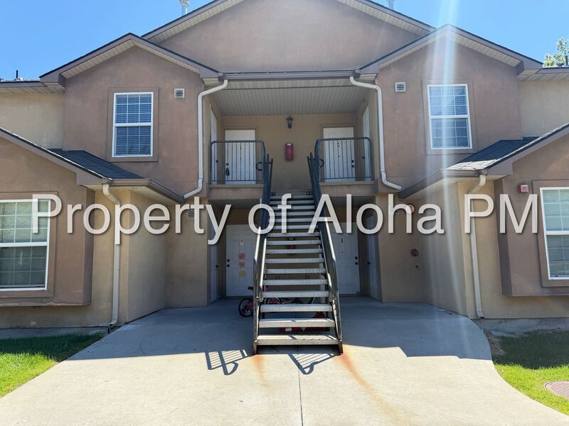 Comfy 2 Bedroom 2 Bathroom off of Pine in Meridian! property image