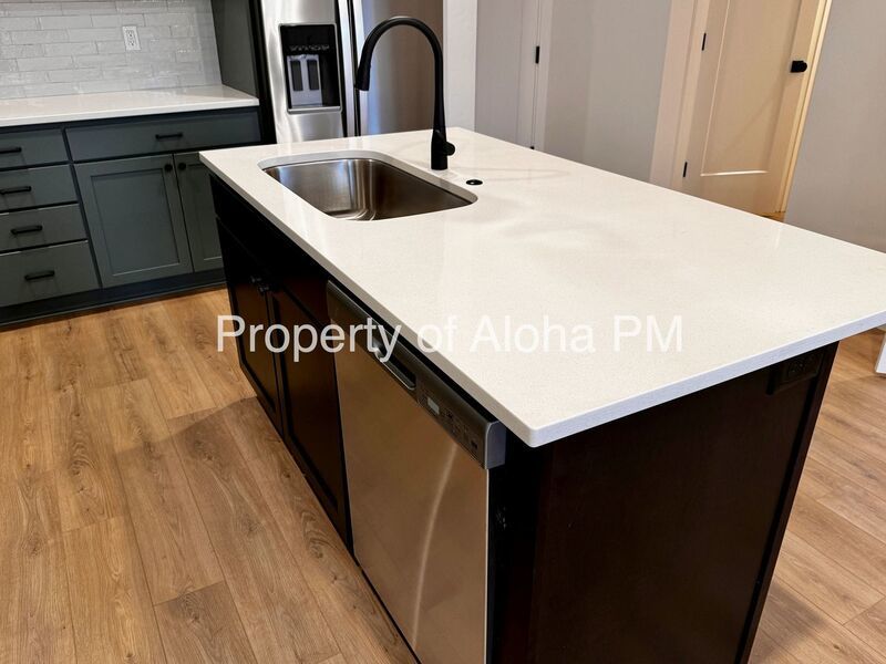 Welcome Home to Luxury Living in the Heart of Eagle! property image