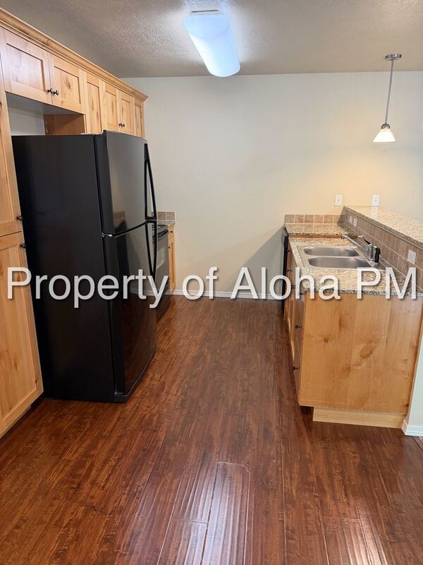 Conveniently located 2 bed 2 bath in Boise! property image