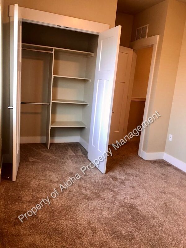 Beautiful 3 Bed 2.5 Bath Townhome in Columbia Village! property image