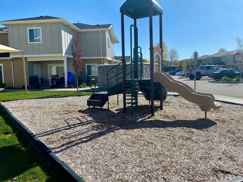 Beautiful 3 Bed 2.5 Bath Townhome in Columbia Village! property image