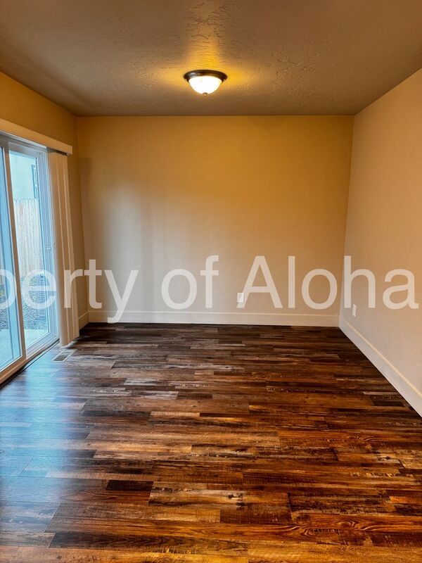 Beautiful 3 bed 2.5 bath Home in Nampa property image