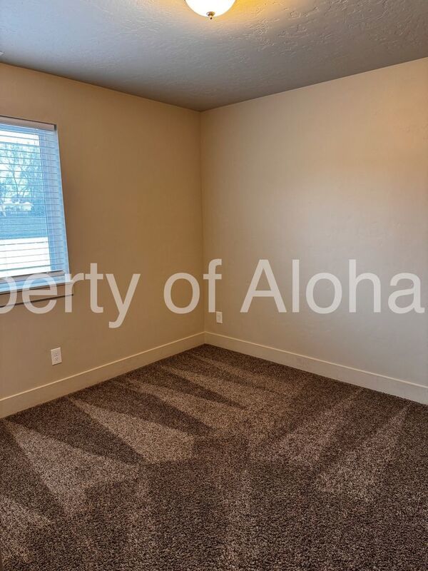 Beautiful 3 bed 2.5 bath Home in Nampa property image
