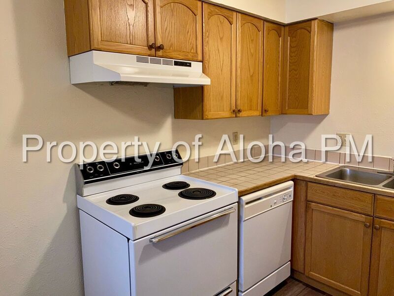 Ideal Location Off of State 2 Bedroom 1 Bathroom! property image