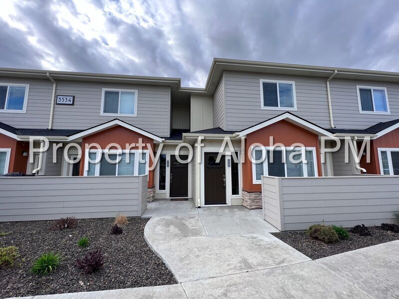 Don't miss this beautifully 3 bedroom spacious townhome in Columbia Village! property image