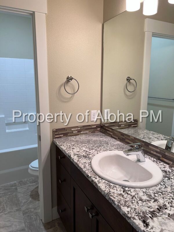 Don't miss this beautifully 3 bedroom spacious townhome in Columbia Village! property image