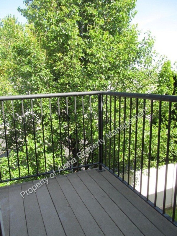 Comfy 2 Bedroom 2 Bathroom off of Pine in Meridian! property image