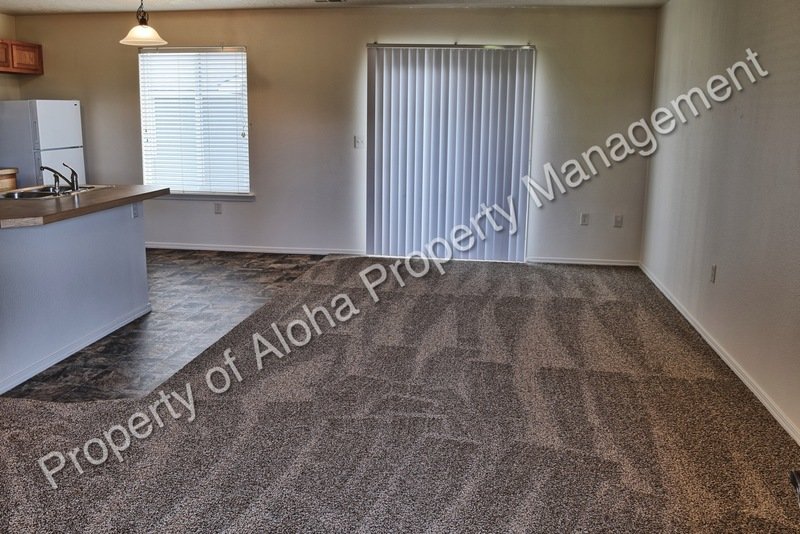 Comfy 2Bed/2Bath off of Pine in Meridian! property image