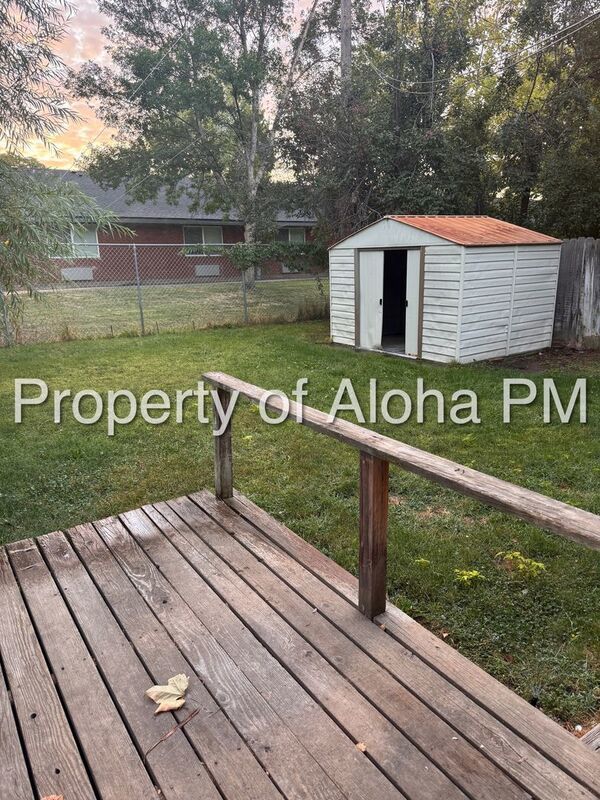 Centrally Located 2 Bedroom Duplex – Don’t Miss Out! property image