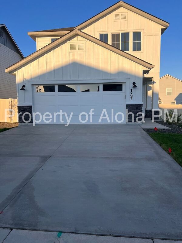 Brand New 3 bed 2.5 Bath property image