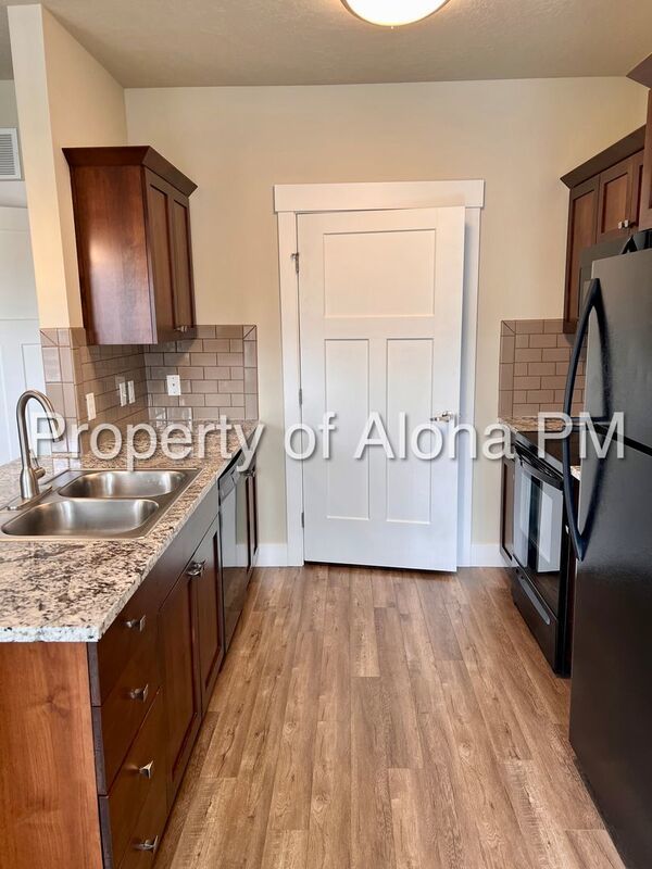 Beautiful 2 bedroom 2 bath apartment in the Havenwood located in Columbia Village!! property image