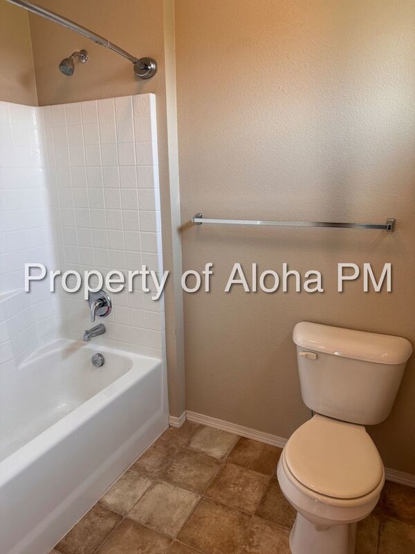Conveniently located 2 bed 2 bath in Boise! property image