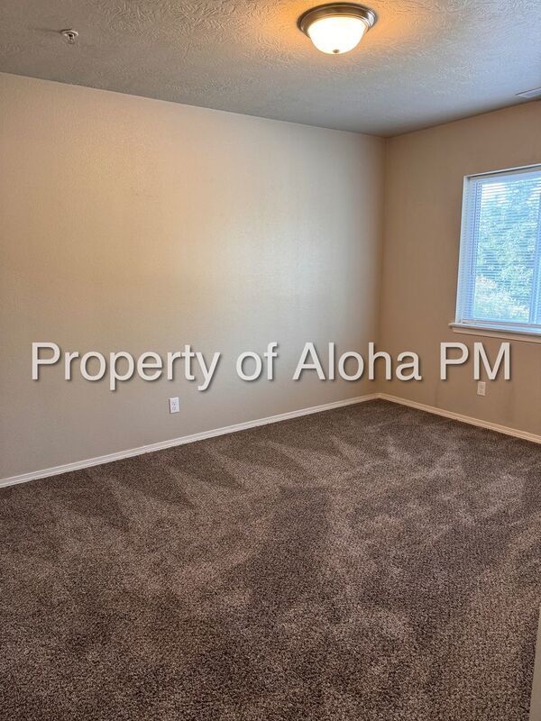 Conveniently located 2 bed 2 bath in Boise! property image