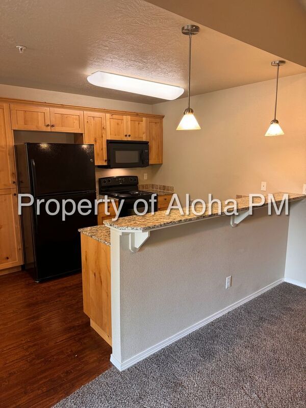 Conveniently located 2 bed 2 bath in Boise! property image