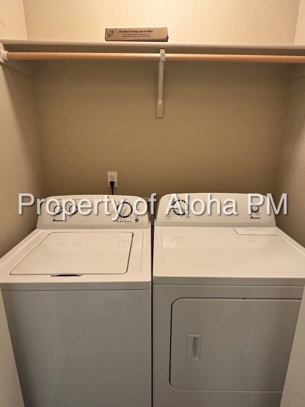 Conveniently located 2 bed 2 bath in Boise! property image