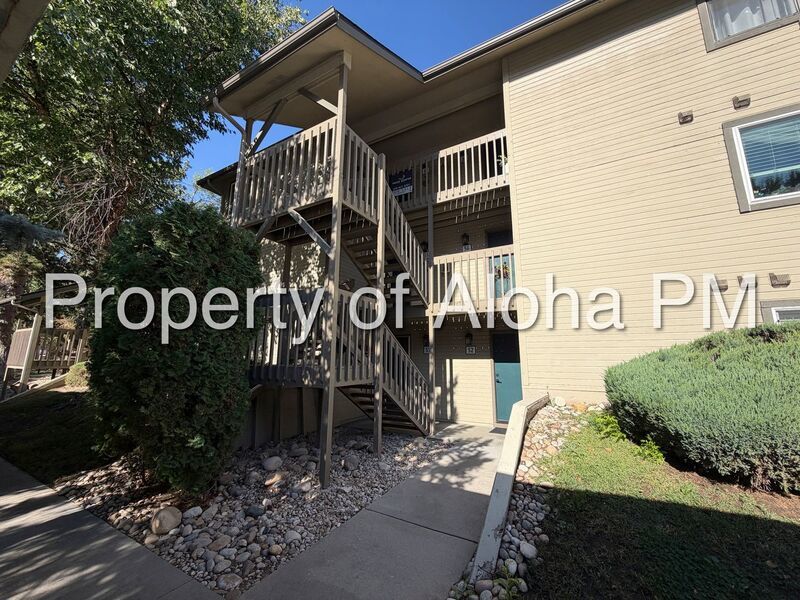 DELIGHTFUL SECLUSION! 1 BED 1 BATH IN A GREAT LOCATION! property image