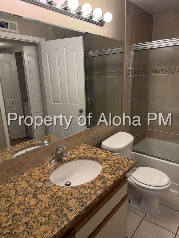 DELIGHTFUL SECLUSION! 1 BED 1 BATH IN A GREAT LOCATION! property image