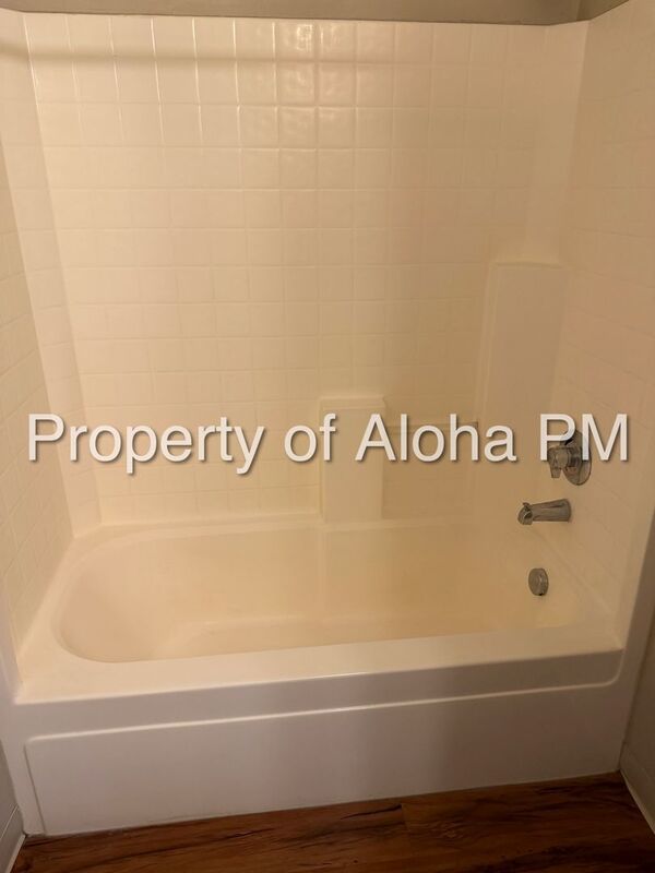 Cozy 2 bedroom, 1.5 bath townhome-style apartment in Nampa property image